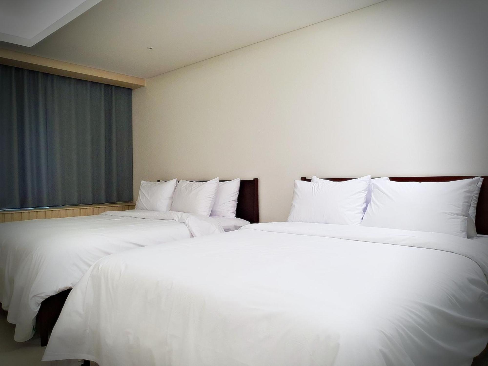 Bluebird Hotel อินชอน ภายนอก รูปภาพ