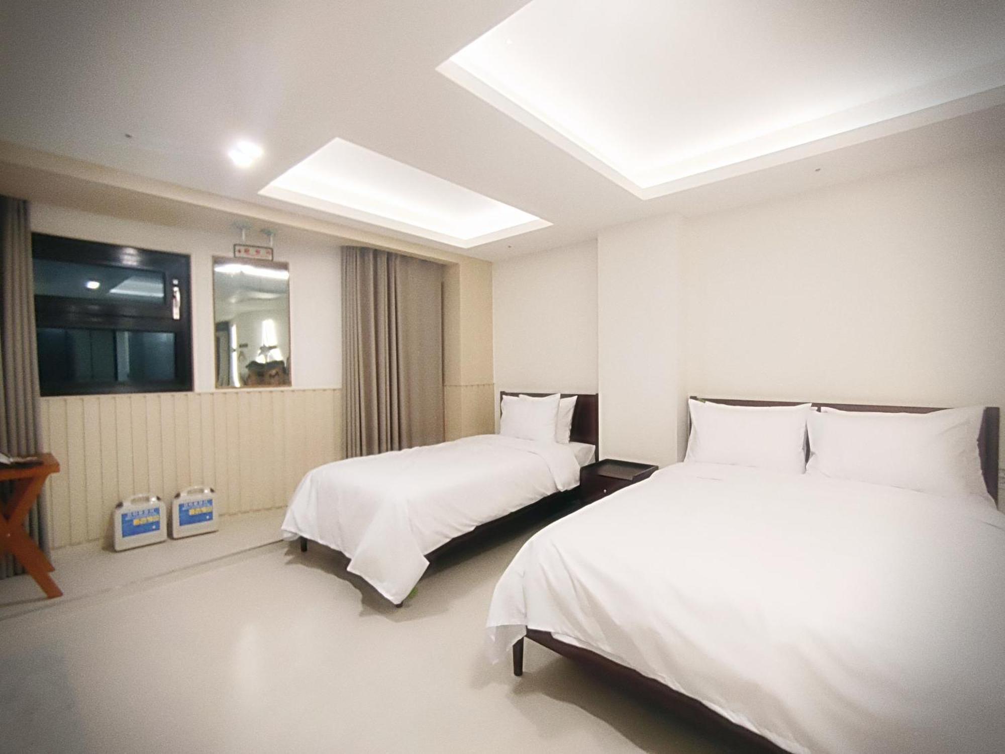 Bluebird Hotel อินชอน ภายนอก รูปภาพ